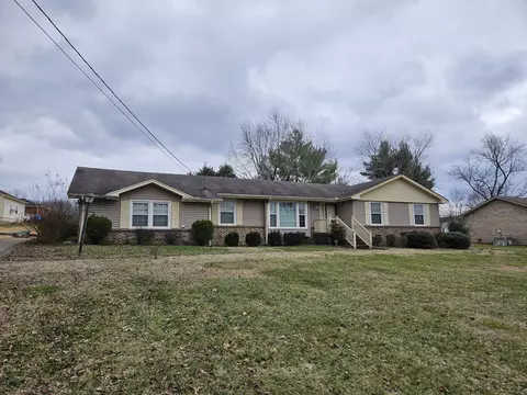 505 W Angela Cir, Goodlettsville, TN 37072