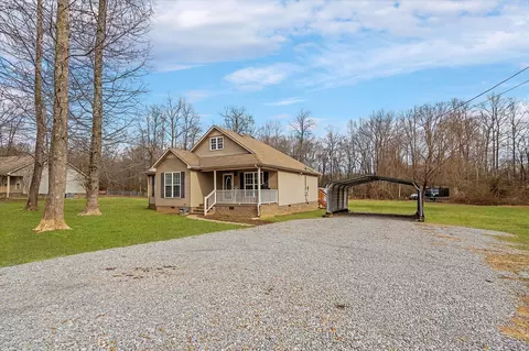 8 Timbers Edge Rd, Fayetteville, TN 37334