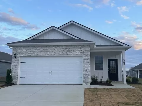 7360 Lang Ave, White House, TN 37188
