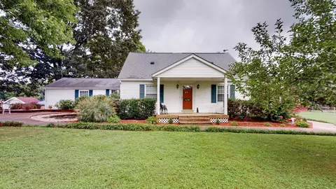 425 Fentress Loop, Clarksville, TN 37040