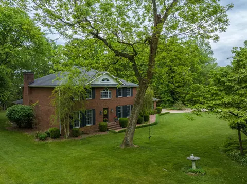 1001 Lula Lake Rd, Lookout Mountain, TN 37350
