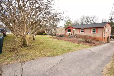 142 Cadet Ln, Franklin, TN 37064