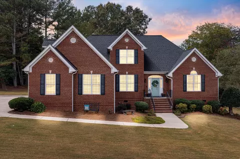 12 Legacy Dr, Ringgold, GA 30736