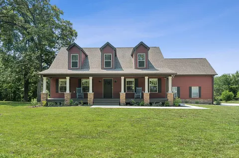 5797 Buzzard Creek Rd, Cedar Hill, TN 37032
