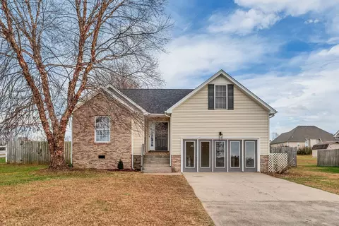 100 Bryan James Ln, Portland, TN 37148