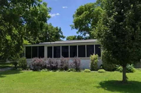 380 Lakeshore Dr, Old Hickory, TN 37138