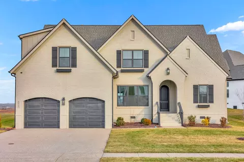 5933 Hunt Valley Dr, Spring Hill, TN 37174