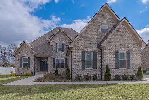 1930 Rhonda Dr, Christiana, TN 37037
