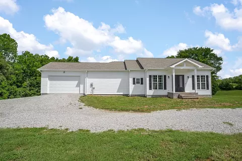 427 Dark Hollow Rd, Mcminnville, TN 37110