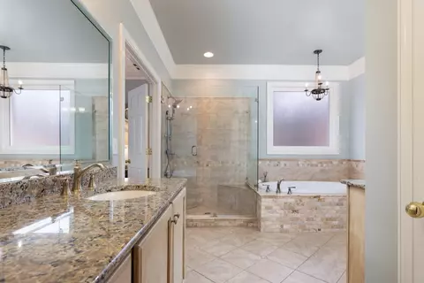 Bath - 159 Cornerstone Cir, Franklin, TN 37064 photo 4 of 9