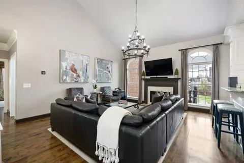 Living - 159 Cornerstone Cir, Franklin, TN 37064 photo 3 of 7