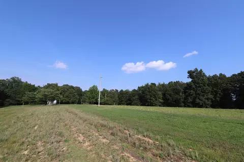 555 Tummins Rd, Mcewen, TN 37101