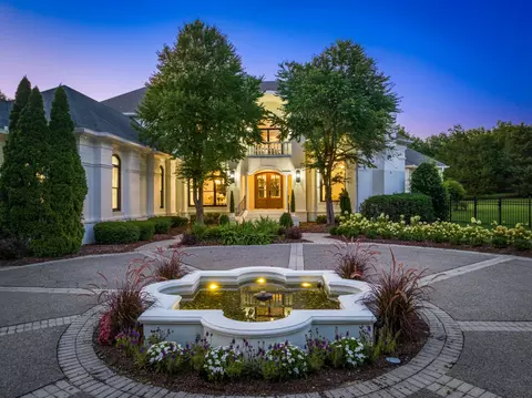 9050 Split Log Rd, Brentwood, TN 37027