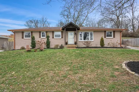 1844 Willow Springs Dr, Nashville, TN 37216