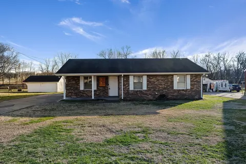 715 E Main St, Watertown, TN 37184
