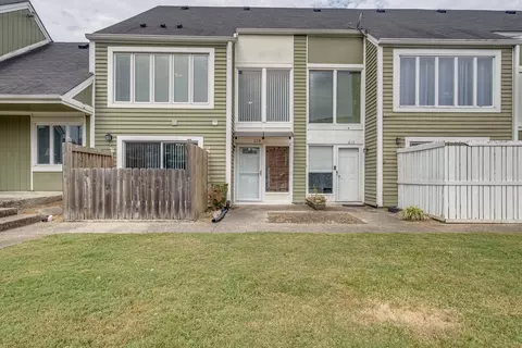 218 Raintree Dr, Hermitage, TN 37076