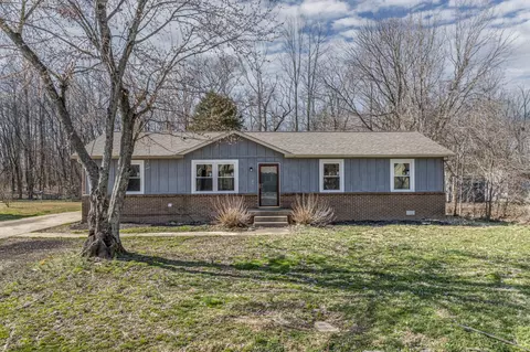 726 Welsey Dr, Clarksville, TN 37042