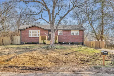 7002 Bonnamere Dr, Hermitage, TN 37076