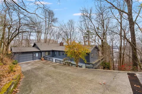 217 Deer Ln, Smithville, TN 37166