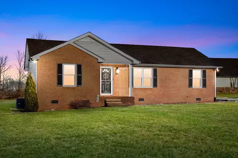 1030 Deasy Ln, Portland, TN 37148