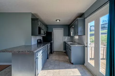 109 Phillip Dr, Springfield, TN 37172 photo 9