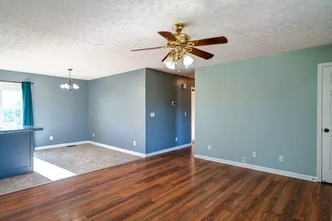 109 Phillip Dr, Springfield, TN 37172 photo 6