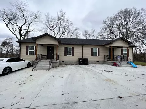 525 Davis St, Cowan, TN 37318