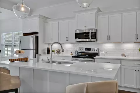 Kitchen - 445 Ruby Oaks Ln, Murfreesboro, TN 37128 photo 2 of 7