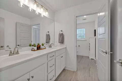 Bath - 445 Ruby Oaks Ln, Murfreesboro, TN 37128 photo 6 of 6