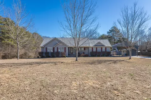 221 Westwood Ln, Estill Springs, TN 37330