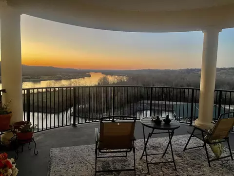 400 Warioto Way #910, Ashland City, TN 37015