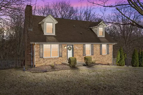 1843 Patricia Dr, Clarksville, TN 37040