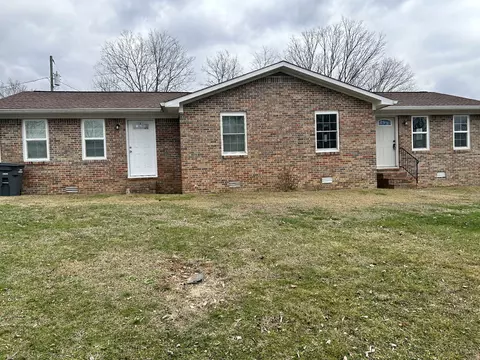 125 Longview Ave, Fayetteville, TN 37334
