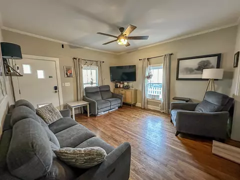 832 E Castle St, Murfreesboro, TN 37130 photo 4