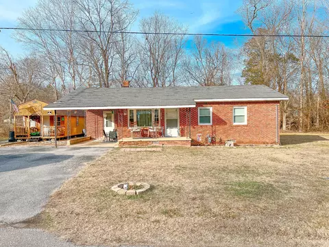 153 Shelton St, Linden, TN 37096