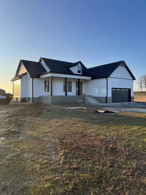 1355 N Corinth Rd, Portland, TN 37148