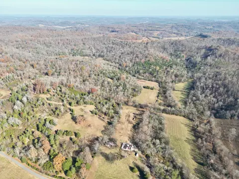 4 Cathcart Rd, Frankewing, TN 38459