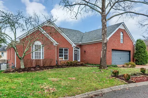 916 Willow Oak Ct, Nashville, TN 37221