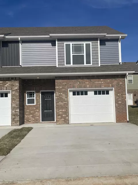 353 Fallow Cir, Clarksville, TN 37040