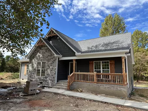 979 Mount Vernon Rd, Bethpage, TN 37022