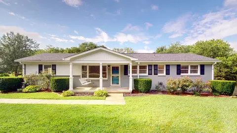 105 Pawnee Trl, Columbia, TN 38401