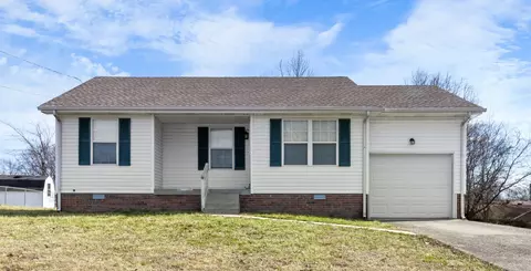 916 Van Buren Ave, Oak Grove, KY 42262