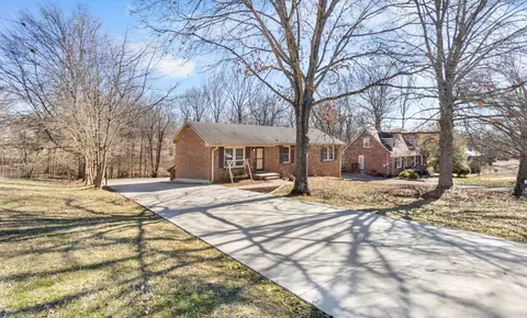1859 Patricia Dr, Clarksville, TN 37040