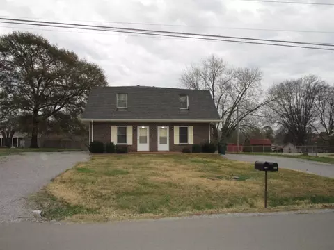 137 N Electra St, Gallatin, TN 37066