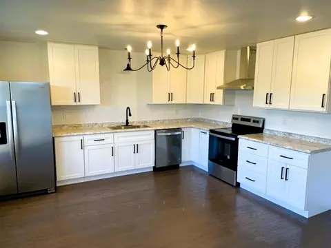Kitchen - 1937 Rogers Rd, Doyle, TN 38559 photo 1 of 2