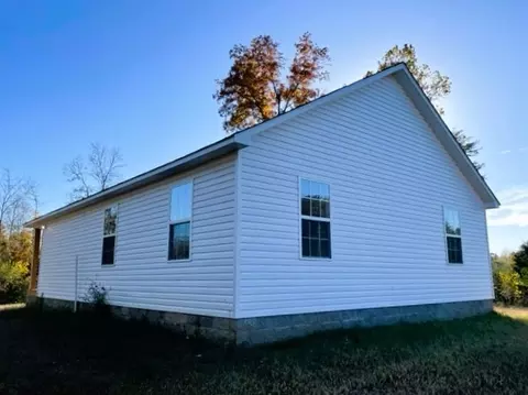 Exterior - 1937 Rogers Rd, Doyle, TN 38559 photo 4 of 6