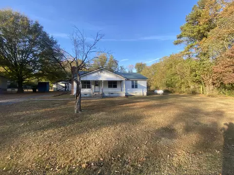 821 SE Willeve St, Dalton, GA 30721