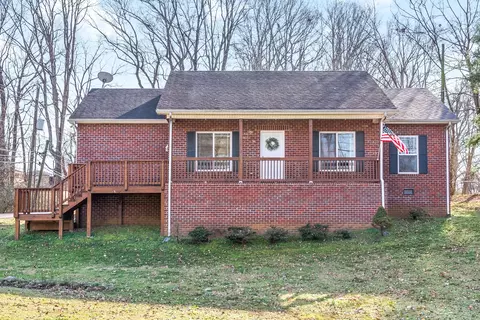 2120 Memorial Dr, Clarksville, TN 37043
