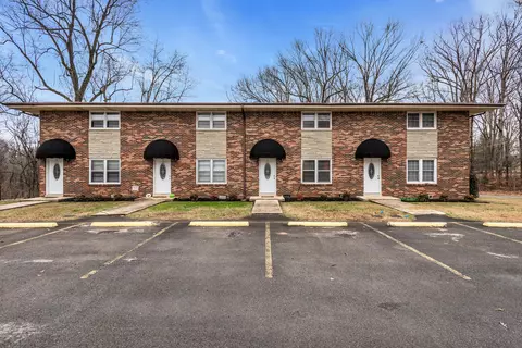 200 Meadow View Ln, Dickson, TN 37055