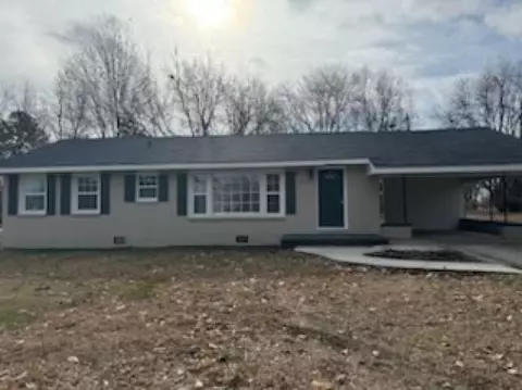 814 E Church St, Alamo, TN 38001